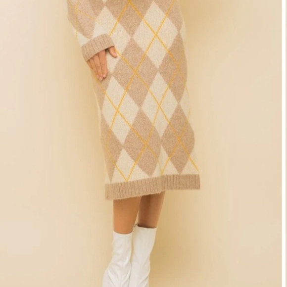 SET of Hooded Sweater + Skirt NWT - Picture 3 of 5